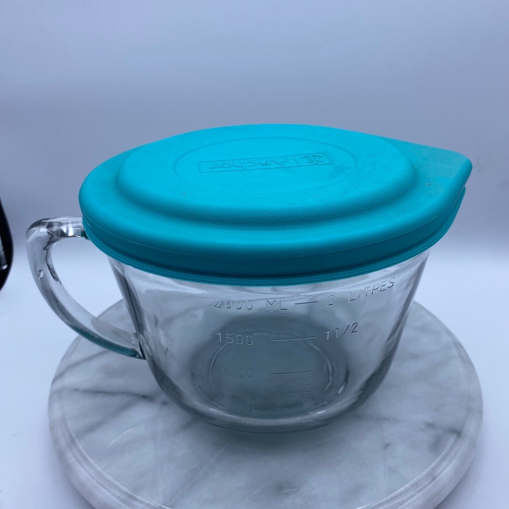 Anchor Hocking 2 Quart Glass Batter Bowl with Teal Silicone Lid Clear 8 Cup 2L - Picture 7 of 10